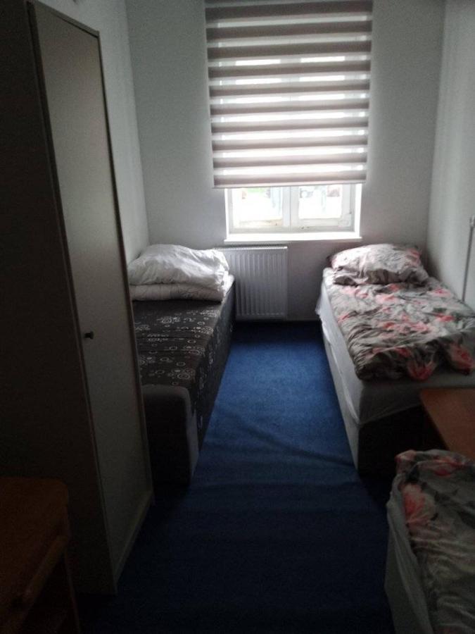 Sagittarius Hostel- Pracowniczy Lodź Bagian luar foto